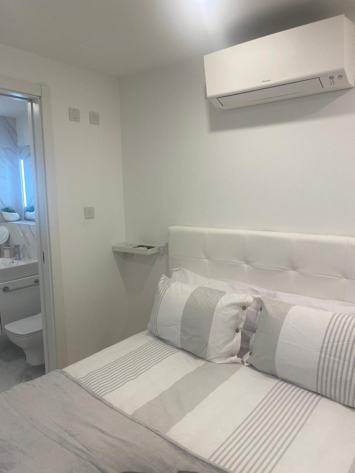 Cp Top Floor Luxury Studio With Spa And Pool ジブラルタル エクステリア 写真